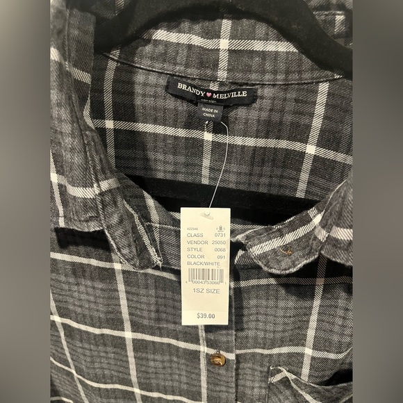 plaid shirt 🩶 - Picture 3 of 7